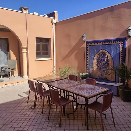 Tiznit, 7 Au Village Naturiste Couple Only Riad